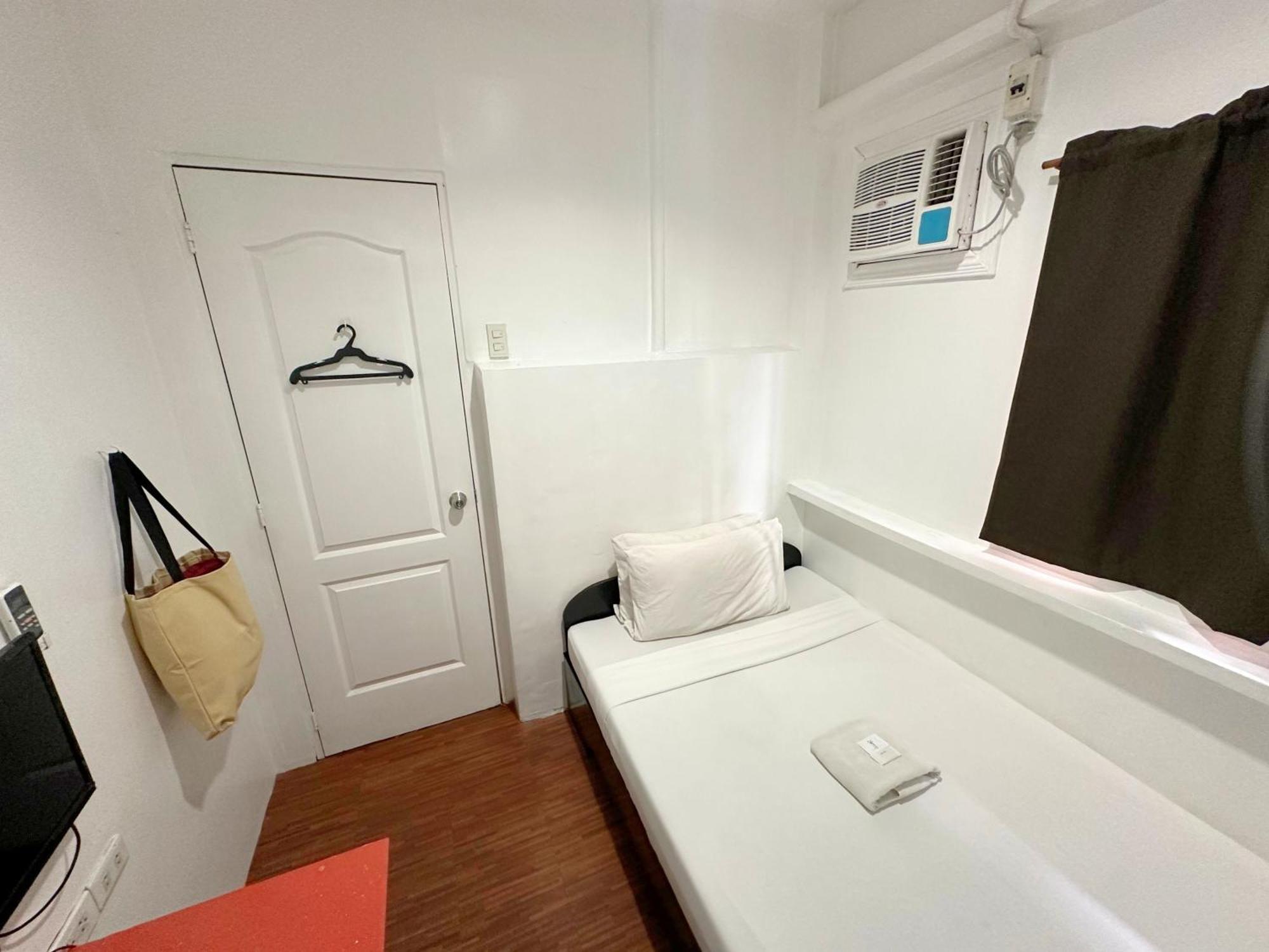 Hotel Dormitelsph Bgc Makati City
