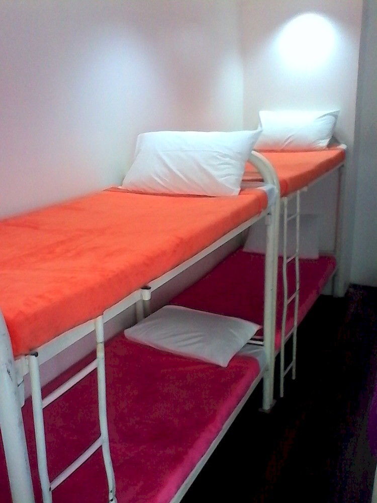 Dormitelsph Bgc Hotel *