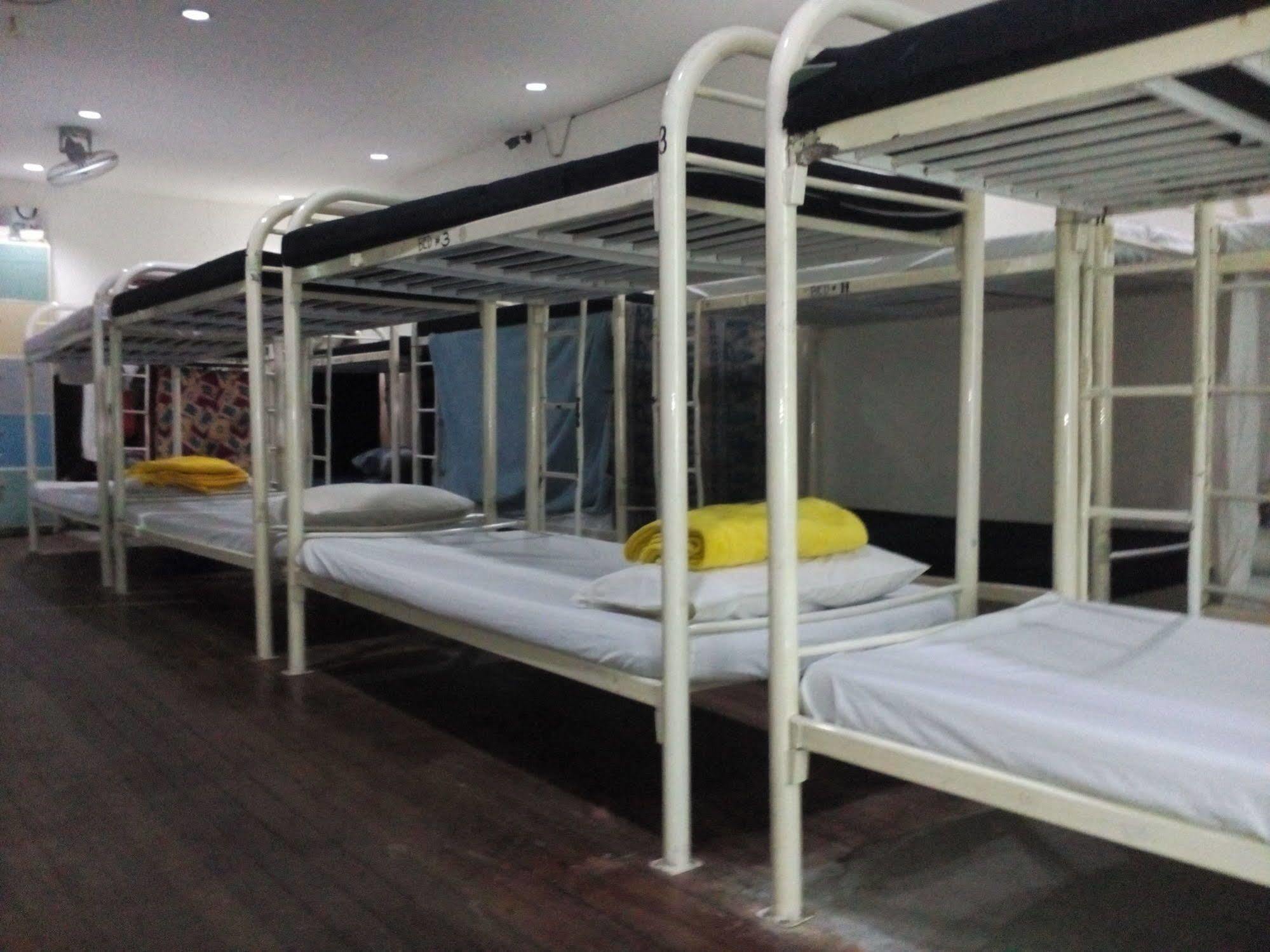 Dormitelsph Bgc Makati City